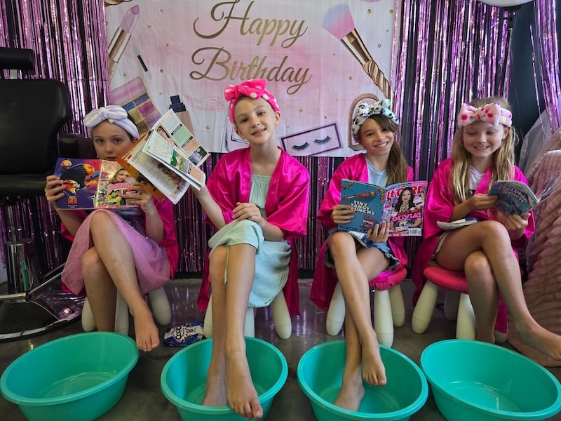 Glitter Girls Pamper Parties and Whiplash Cronulla | Pamper Party Specialists