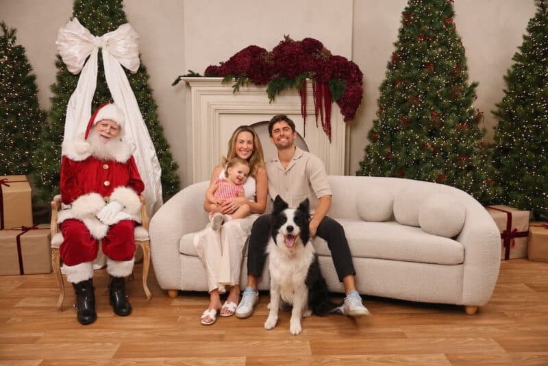 Capture the Christmas Magic with Your Family and Furry Friends