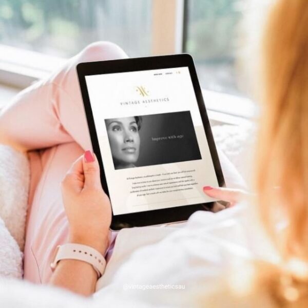 Vintage Aesthetics – The Christmas Glow Collection