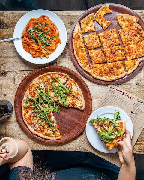 Arthur's Pizza Cronulla thin crust margherita pizza